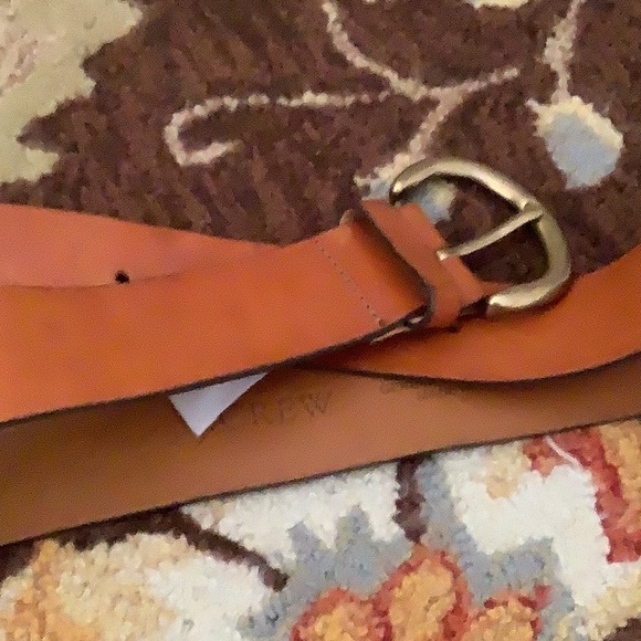 Beautiful Italian Leather Belt by J. Crew 🤎🤎🤎 - Picture 10 of 12